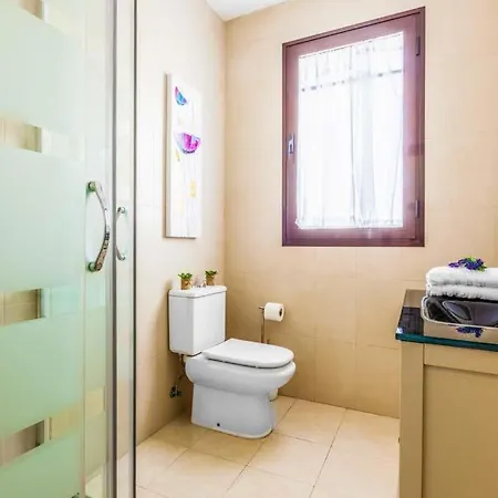 Playa Blanca Sleeps 6 Pool Air Con Wifi Playa Blanca (Lanzarote)