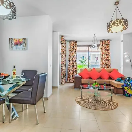 Playa Blanca Sleeps 6 Pool Air Con Wifi Willa Playa Blanca (Lanzarote)