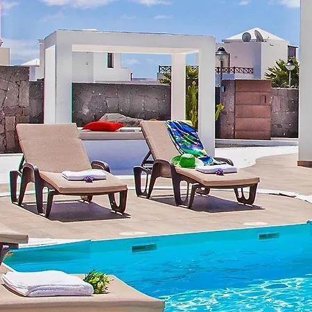 Willa Playa Blanca Sleeps 6 Pool Air Con Wifi Playa Blanca (Lanzarote)